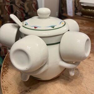 Salsa serving bowl with 5 dipping cups and ladle